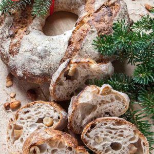 chleb pszenno-żytni ŚWIĄTECZNY - JABŁKA I MIGDAŁY